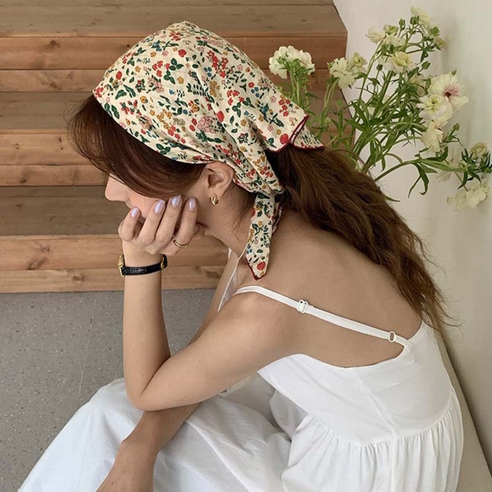 All-match bloemen kleine vierk - Scarf Silk Square recensie en prijs