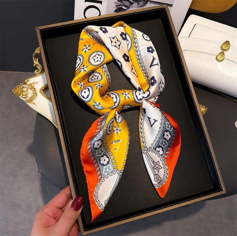 70 cm Vierkante Sjaal voor Vro - Scarf Silk Square recensie en prijs