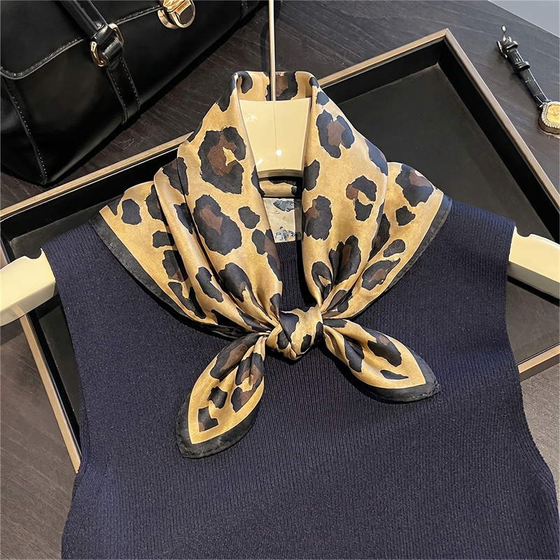 100% zijden vierkante sjaal me - Scarf Silk Square recensie en prijs
